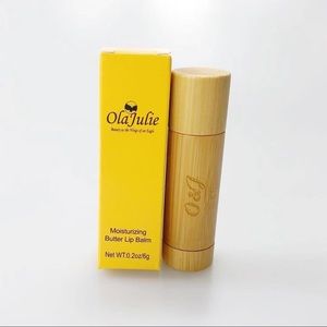 OLAJULIE + MOITURIZING BUTTER LIP BALM.